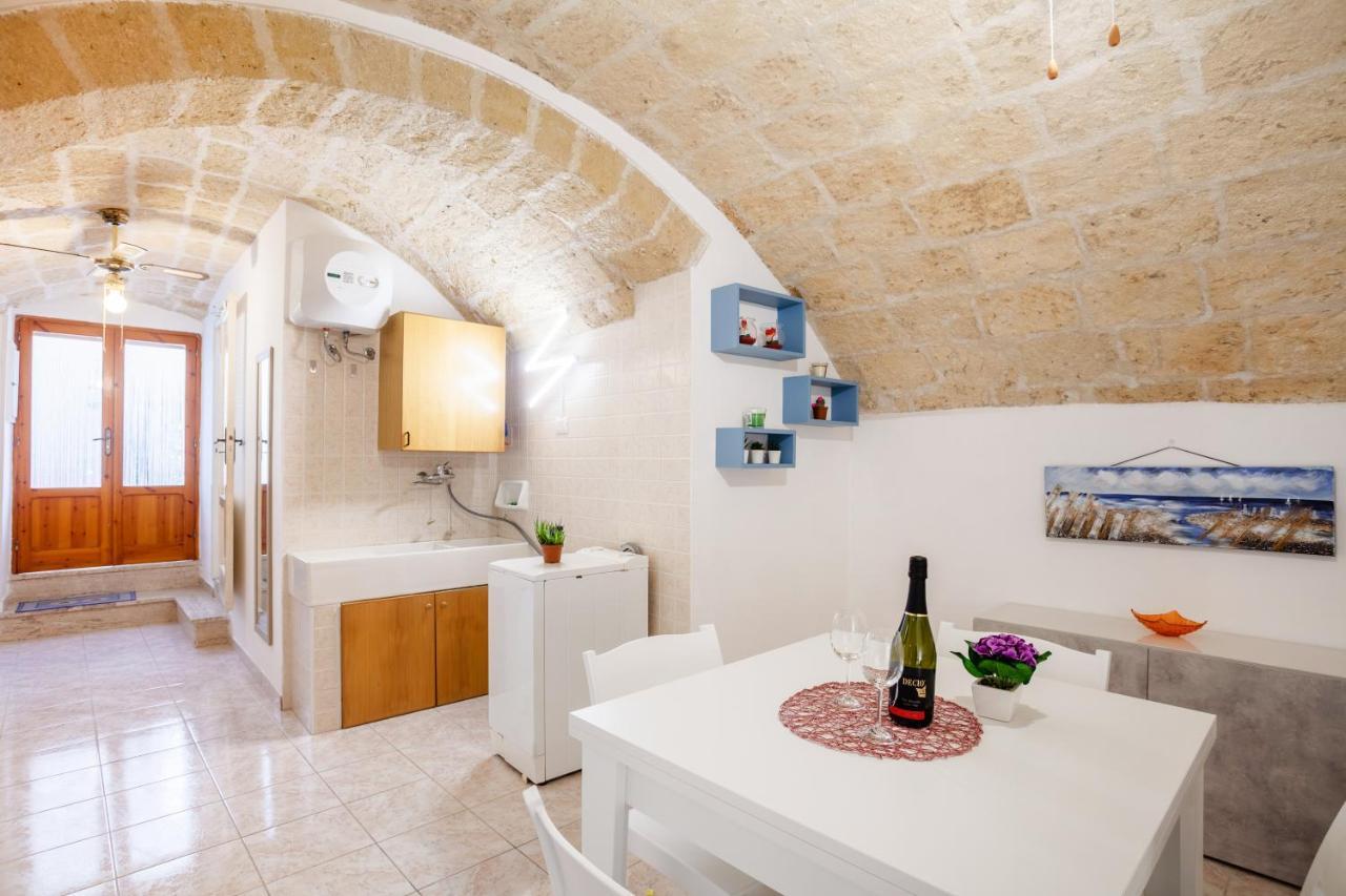 Monopoli Heartbeat - Apartment 200M From Sea Exteriér fotografie